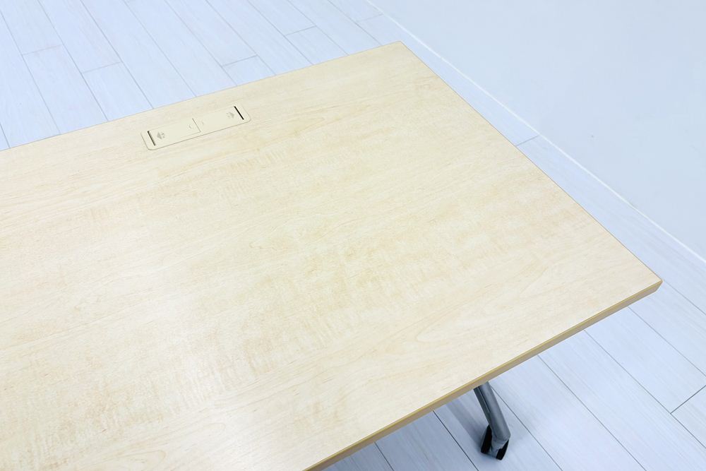 イトーキ ミーティングテーブル 中古  会議机 折りたたみ テーブル 中古オフィス家具 フォールディングテーブル 1500/600/700の画像