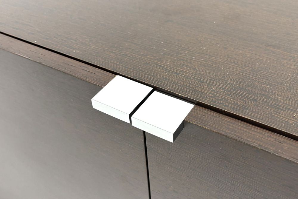 ローボード 木製 テレビ台 サイドボード 中古 収納家具 中古オフィス家具 1800/450/650の画像