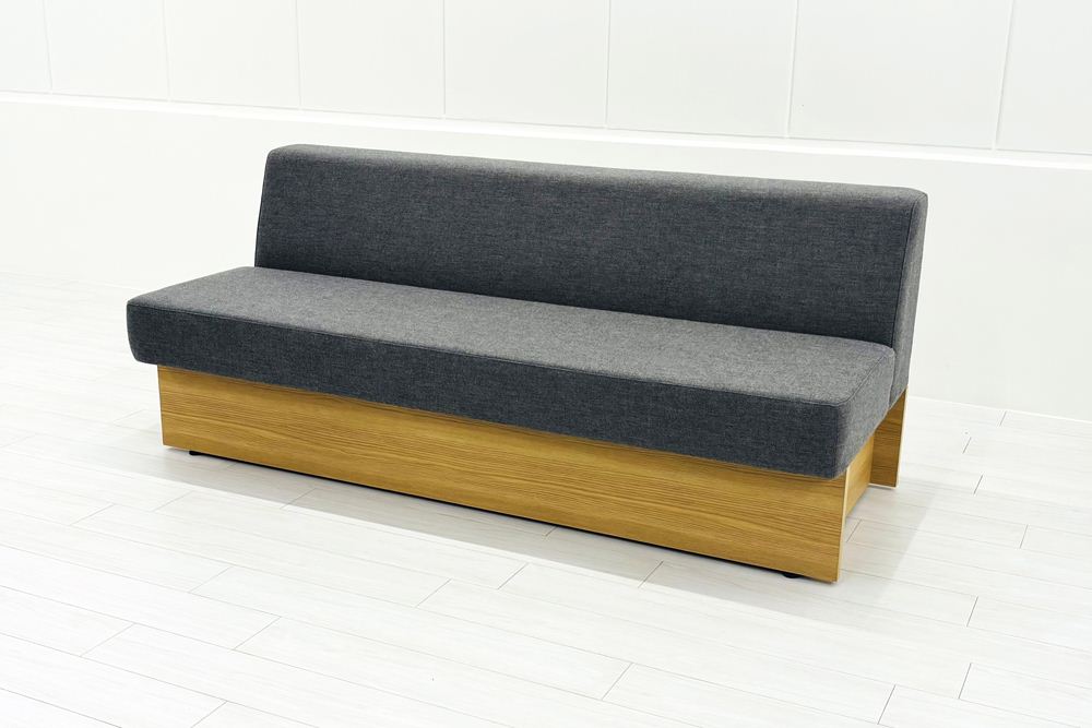 コクヨ デイズオフィス ワイヤードソファー 中古 デイズバウンダリー 3Pソファ DAYS OFFICE 中古オフィス家具 1800/750/750 ダークグレーの画像