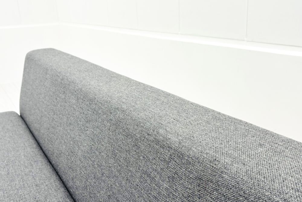 コクヨ デイズオフィス ワイヤードソファー 中古 デイズバウンダリー 3Pソファ DAYS OFFICE 中古オフィス家具 1800/750/750 ダークグレーの画像