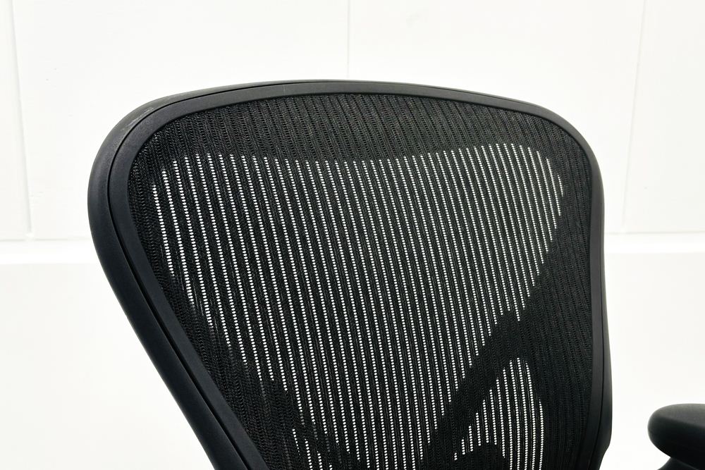 ハーマンミラー アーロンチェア 中古 Bサイズ Herman Miller Aeron Chairs 中古オフィス家具 前傾チルト 固定肘 ポスチャーフィットの画像
