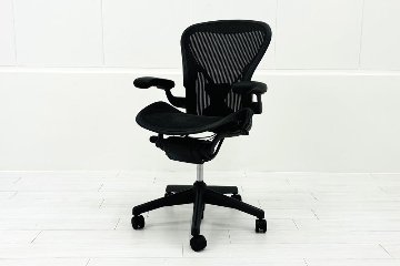 ハーマンミラー アーロンチェア 中古 Bサイズ Herman Miller Aeron Chairs 中古オフィス家具 前傾チルト 固定肘 ポスチャーフィットの画像