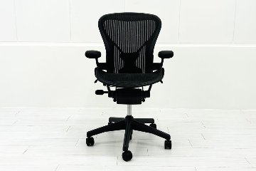 ハーマンミラー アーロンチェア 中古 Bサイズ Herman Miller Aeron Chairs 中古オフィス家具 前傾チルト 固定肘 ポスチャーフィットの画像