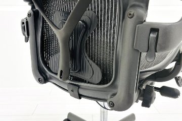 【消耗パーツ交換】 ハーマンミラー アーロンチェア Bサイズ フル装備 中古 ポスチャーフィット Herman Miller Aeron Chair 中古オフィス家具 肘レバータイプの画像