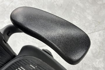 【消耗パーツ交換】 ハーマンミラー アーロンチェア Bサイズ フル装備 中古 ポスチャーフィット Herman Miller Aeron Chair 中古オフィス家具 肘レバータイプの画像