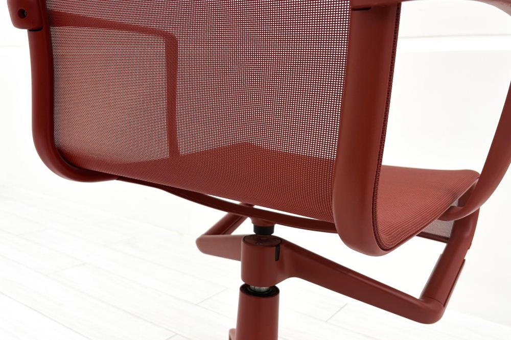 カッシーナ アリアス ローリングフレーム 中古 メッシュ 肘付 Cassina Alias ROLLINGFRAME ミーティングチェア 中古オフィス家具 レッドの画像