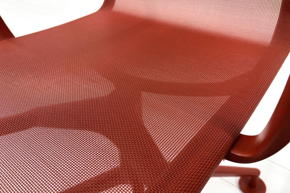カッシーナ アリアス ローリングフレーム 中古 メッシュ 肘付 Cassina Alias ROLLINGFRAME ミーティングチェア 中古オフィス家具 レッドの画像