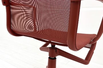 カッシーナ アリアス ローリングフレーム 中古 メッシュ 肘付 Cassina Alias ROLLINGFRAME ミーティングチェア 中古オフィス家具 レッドの画像