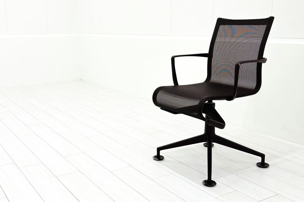カッシーナ アリアス ローリングフレーム 中古 メッシュ 肘付 Cassina Alias ROLLINGFRAME ミーティングチェア 中古オフィス家具 ブラウンの画像