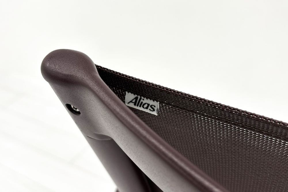 カッシーナ アリアス ローリングフレーム 中古 メッシュ 肘付 Cassina Alias ROLLINGFRAME ミーティングチェア 中古オフィス家具 ブラウンの画像