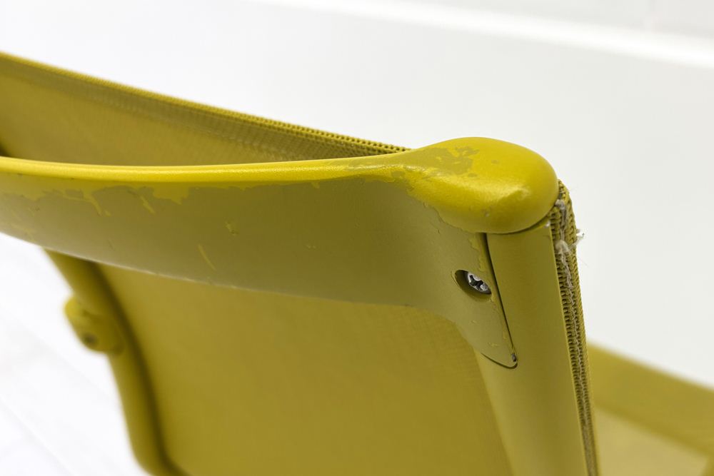 カッシーナ アリアス ローリングフレーム 中古 メッシュ 肘付 Cassina Alias ROLLINGFRAME ミーティングチェア 中古オフィス家具 イエローの画像