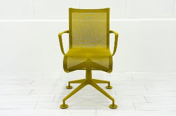 カッシーナ アリアス ローリングフレーム 中古 メッシュ 肘付 Cassina Alias ROLLINGFRAME ミーティングチェア 中古オフィス家具 イエローの画像