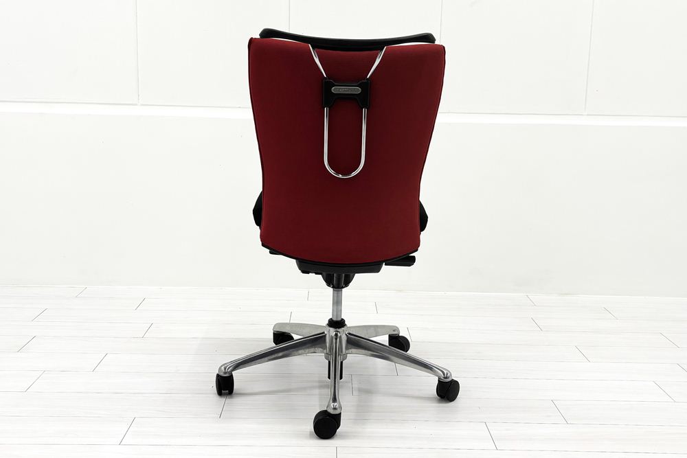 okamura オカムラ　フィーゴチェア レッド　ハンガー付き フィーゴチェア 中古 オカムラ レッド | 中古オフィス家具専門店の