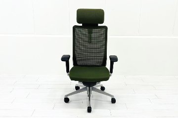 オカムラ コーラルチェア 中古 コーラル エクストラハイバック メッシュ 可動肘 ヘッドレスト付 中古オフィス家具 ダークグリーンの画像