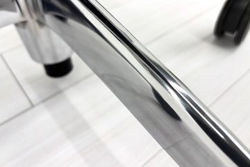 【ポリッシュ脚ピカピカ磨き有！】オカムラ コンテッサ 中古 大型ヘッドレスト付 OKAMURA Contessa 中古オフィス家具 ブラック 革 レザーの画像