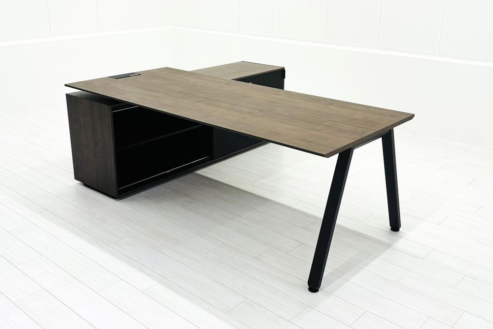 イトーキ アフィーノ 中古 L型デスク エグゼクティブデスク 役員用デスク 社長 役員机 中古オフィス家具 2100/1830/720の画像