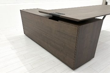 イトーキ アフィーノ 中古 L型デスク エグゼクティブデスク 役員用デスク 社長 役員机 中古オフィス家具 2100/1830/720の画像