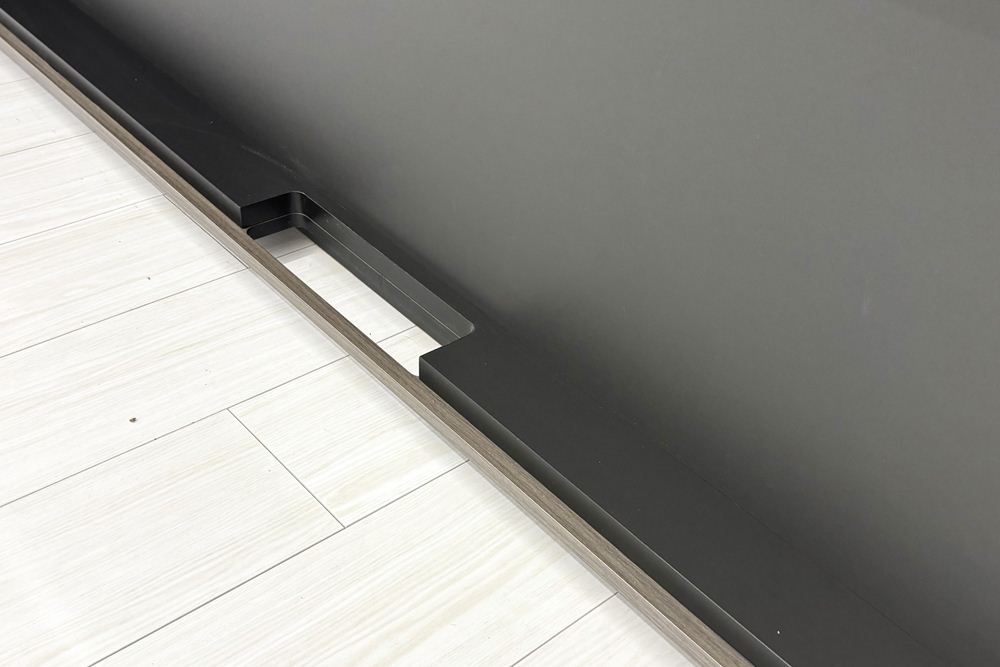 イトーキ アフィーノ 中古 L型デスク エグゼクティブデスク 役員用デスク 社長 役員机 中古オフィス家具 2100/1810/720の画像