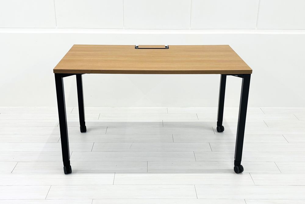 オカムラ アプションフリー Aption Free フレキシブルテーブル 中古 中古オフィス家具 1200/700/720 アジャスター付(高さ調節)の画像