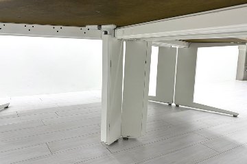 【3台セット】オカムラ ブーメランデスク 120° 1100mm 中古 事務机 中古オフィス家具 ミディアムブラウン系色の画像
