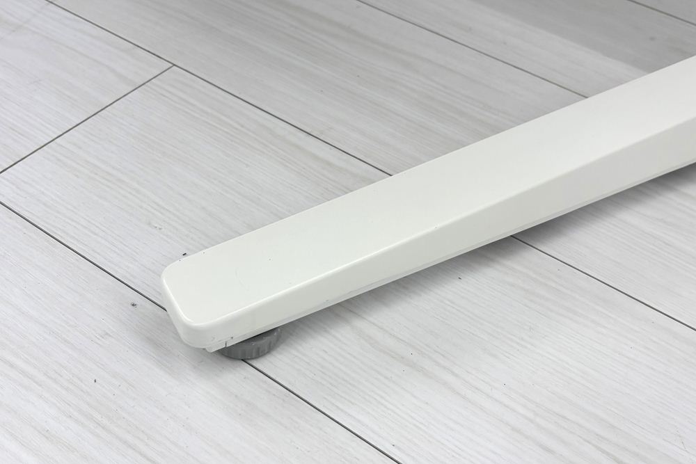 【3台セット】 オカムラ ブーメランデスク 120° 1100mm 中古 事務机 中古オフィス家具 ダークブラウン系色の画像