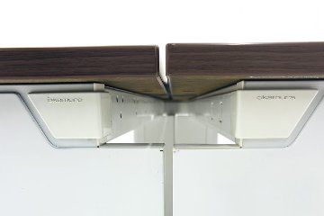 【3台セット】 オカムラ ブーメランデスク 120° 1100mm 中古 事務机 中古オフィス家具 ダークブラウン系色の画像