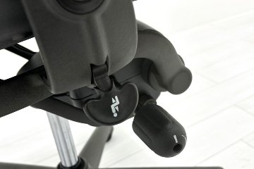 Herman Miller Aeron Chairs アーロンチェア 中古 Bサイズ フル装備 ハーマンミラー 中古オフィス家具 肘ダイヤル シリンダー交換済みの画像