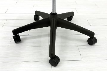 Herman Miller Aeron Chairs アーロンチェア 中古 Bサイズ フル装備 ハーマンミラー 中古オフィス家具 肘ダイヤル シリンダー交換済みの画像