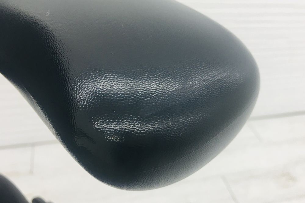 アーロンチェア 中古 Bサイズ フル装備 ハーマンミラー Herman Miller Aeron Chairs 中古オフィス家具 肘レバー シリンダー交換済みの画像
