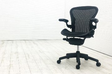 アーロンチェア 中古 Bサイズ フル装備 ハーマンミラー Herman Miller Aeron Chairs 中古オフィス家具 肘レバー シリンダー交換済みの画像