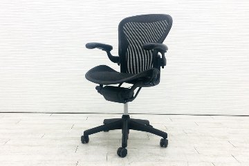 アーロンチェア 中古 Bサイズ フル装備 ハーマンミラー Herman Miller Aeron Chairs 中古オフィス家具 肘レバー シリンダー交換済みの画像