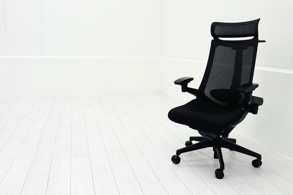 イトーキ アクトチェア 2023年製 中古 エクストラハイバック Act 事務椅子 ITOKI 中古オフィス家具 ブラックの画像