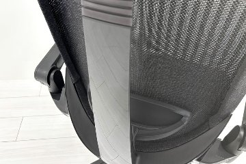 イトーキ アクトチェア 2023年製 中古 エクストラハイバック Act 事務椅子 ITOKI 中古オフィス家具 ブラックの画像