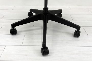 イトーキ アクトチェア 2023年製 中古 エクストラハイバック Act 事務椅子 ITOKI 中古オフィス家具 ブラックの画像