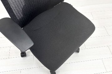 イトーキ アクトチェア 2023年製 中古 エクストラハイバック Act 事務椅子 ITOKI 中古オフィス家具 ブラックの画像