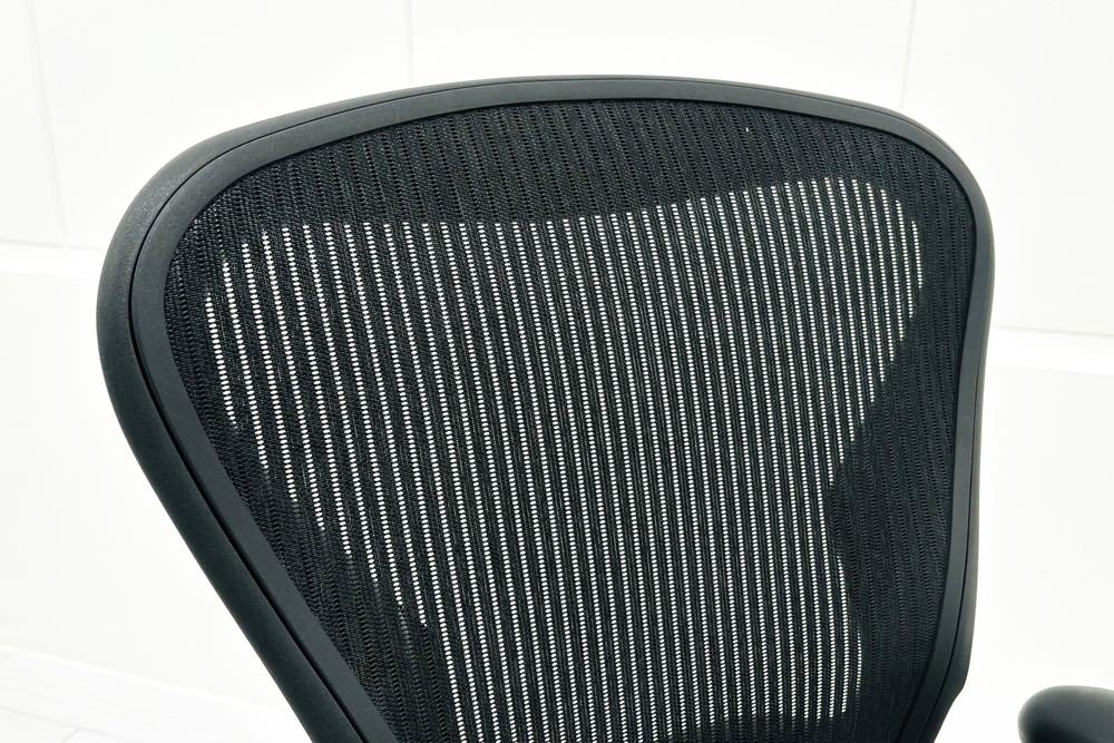 【消耗パーツ交換】 Aeron Chairs アーロンチェア 中古 Bサイズ フル装備 ハーマンミラー Herman Miller 中古オフィス家具 ランバーサポート 肘ダイヤルの画像