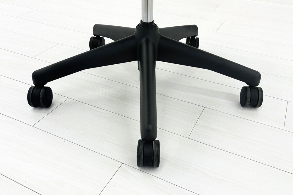 【消耗パーツ交換】 Herman Miller Aeron Chairs アーロンチェア 中古 Bサイズ フル装備 ハーマンミラー ランバーサポート 中古オフィス家具 肘レバータイプの画像