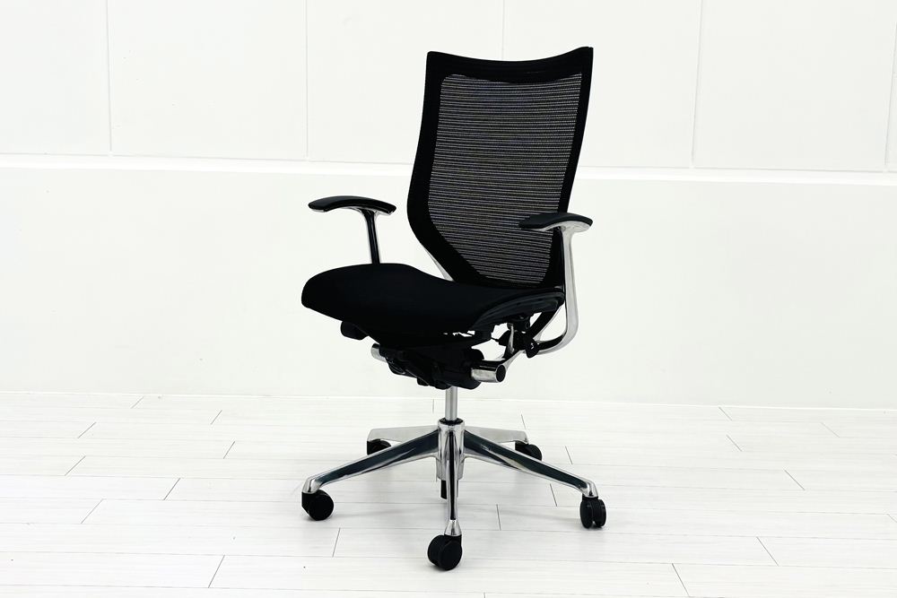 【ポリッシュ脚ピカピカ磨き有！】Baron Chair バロンチェア オカムラ 中古 固定肘 中古オフィス家具 ハイバックメッシュ ブラックの画像