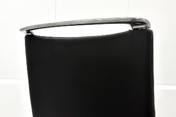 【6脚セット】 オカムラ モードチェア 中古 2017年製 ハイバック デザインアーム 中古オフィス家具 ブラック レザーの画像