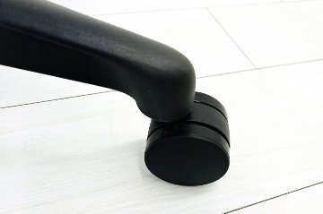 ハーマンミラー アーロンチェア リマスタード Bサイズ ライトシリーズ 中古 2018年製 Herman Miller Aeron Chair Remastered 中古オフィス家具 グラファイトの画像