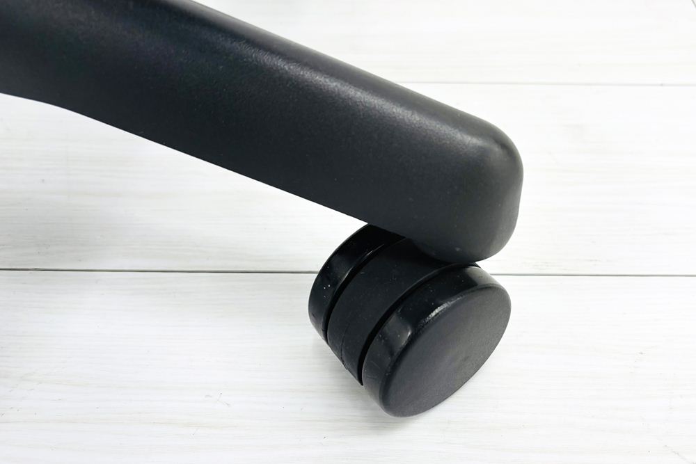 ハーマンミラー アーロンチェア Bサイズ フル装備 中古 2019年製 ポスチャーフィット Herman Miller Aeron Chair 中古オフィス家具 肘レバーの画像