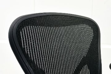 ハーマンミラー アーロンチェア Bサイズ フル装備 中古 2019年製 ポスチャーフィット Herman Miller Aeron Chair 中古オフィス家具 肘レバーの画像