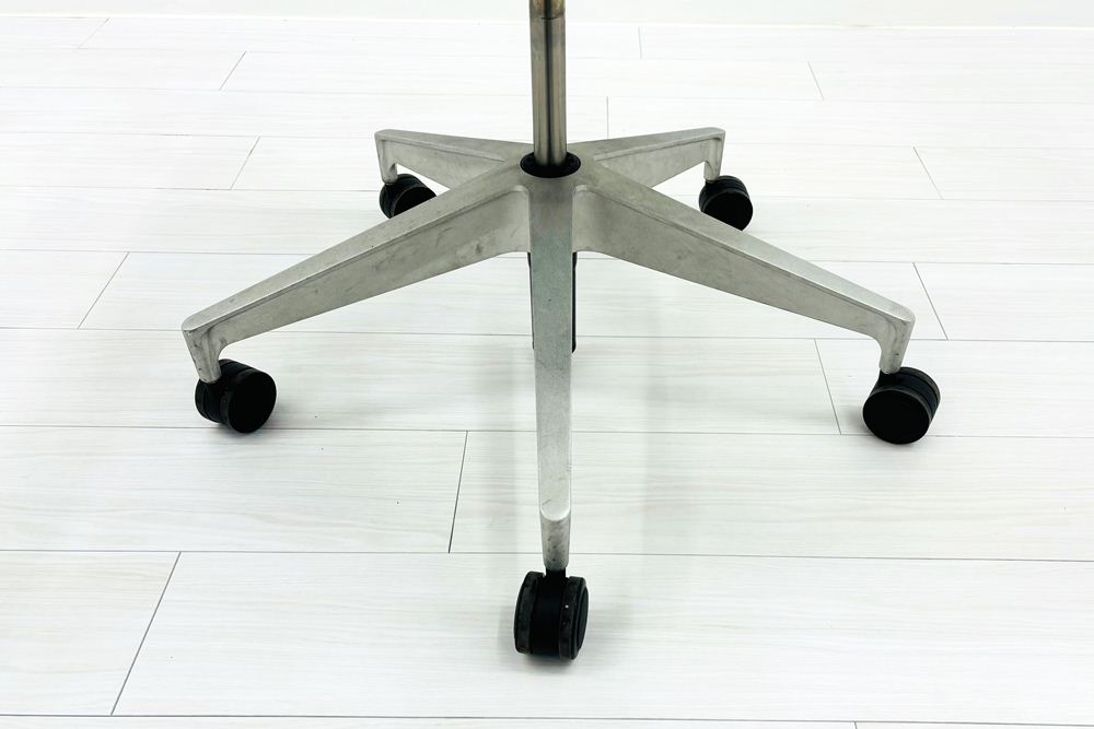 ハーマンミラー セトゥーチェア 中古 Herman Miller Setu Chair マルチパーパスチェア ５本脚タイプ リボンアーム グレーの画像