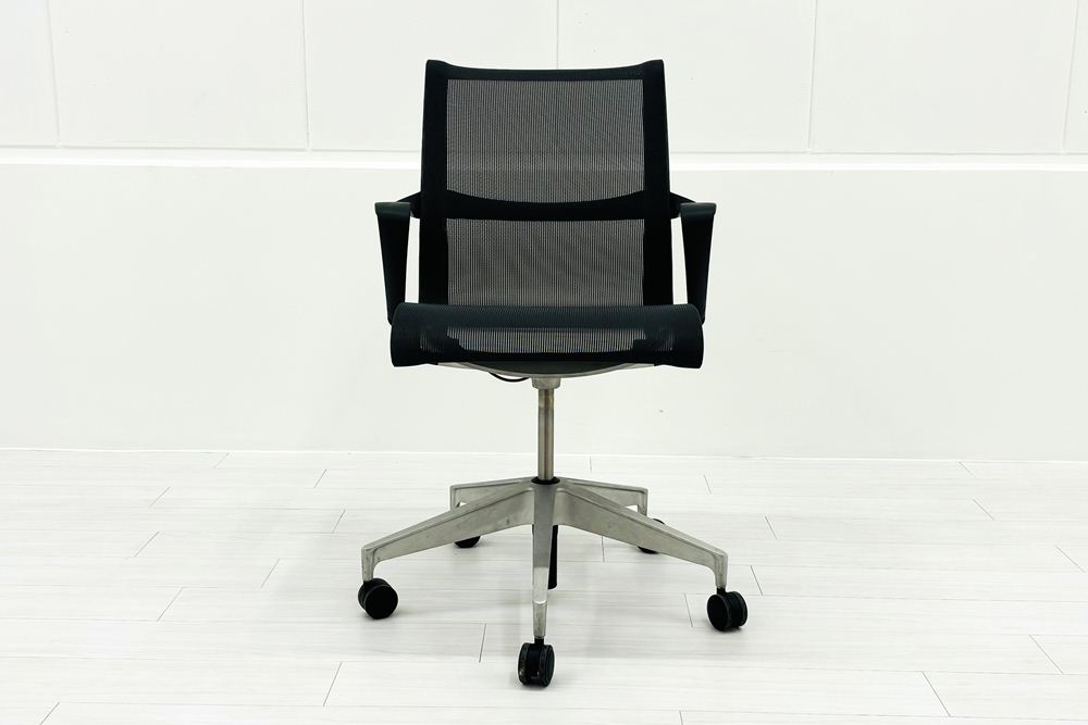 ハーマンミラー セトゥーチェア 中古 Herman Miller Setu Chair マルチパーパスチェア ５本脚タイプ リボンアーム グレーの画像