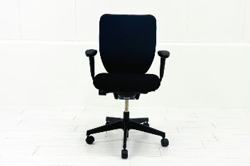 イトーキ PRAO(プラオチェア)シリーズ 中古 2020年製 ハイバック 固定肘 中古オフィス家具 オフィスチェア 座ブラック 背ブルーの画像