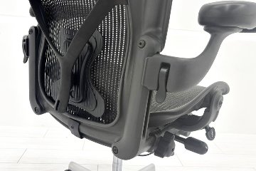【美品】アーロンチェア Cサイズ ポスチャーフィット フル装備 グラファイト Herman Miller（ハーマンミラー） アーロンチェア ポスチャーフィット