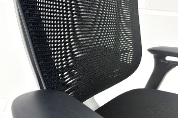 オカムラ コンテッサチェア 中古 エクストラハイバック 大型ヘッドレスト Contessa 中古オフィス家具 ブラックの画像