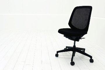 イトーキ ノートチェア 2023年製 中古 ローバック ブラック 肘無 ITOKI nort 中古オフィス家具の画像