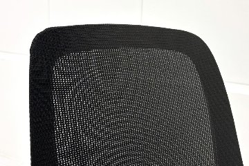 イトーキ ノートチェア 2023年製 中古 ローバック ブラック 肘無 ITOKI nort 中古オフィス家具の画像