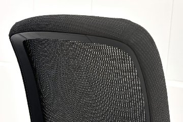 イトーキ ノートチェア 2023年製 中古 ローバック ブラック 肘無 ITOKI nort 中古オフィス家具の画像